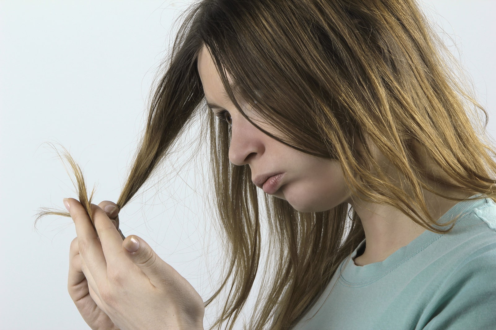 Read more about the article 10 Tips for Repairing Damaged Hair