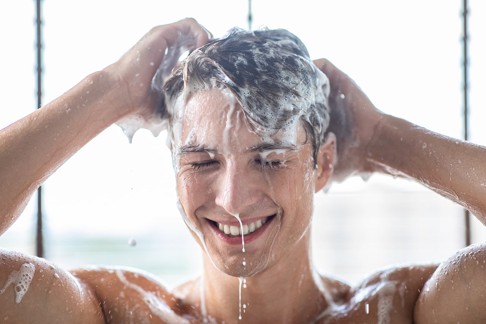 Read more about the article A Guide to Healthy Hair Washing